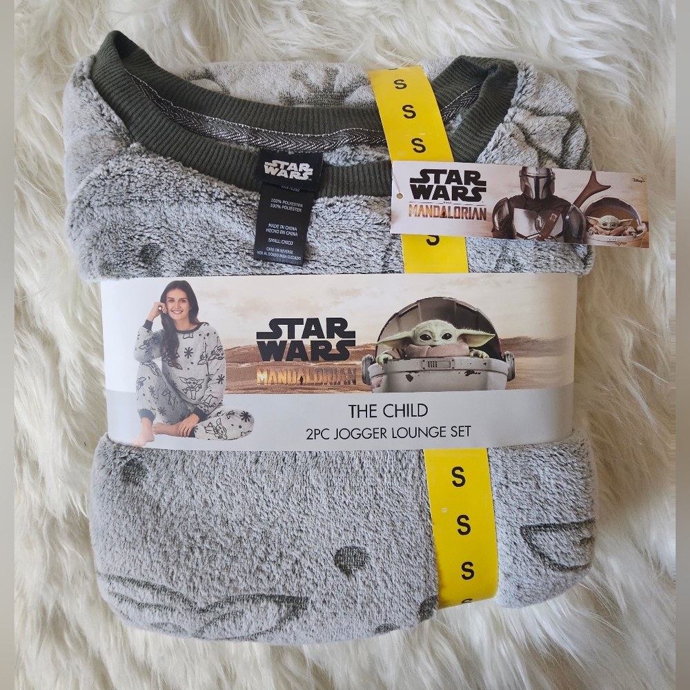 Disney Star Wars Baby Yoda Fleece Lounge Set